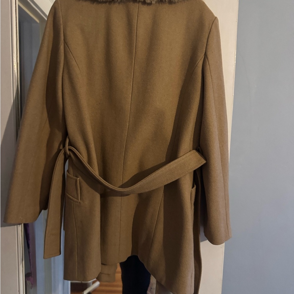 Old Navy Tan Trench Coat with Faux Fur Collar - Picture 2 of 3